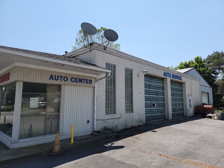 516-530 N Main St, Topton, PA for sale - Building Photo - Image 2 of 4