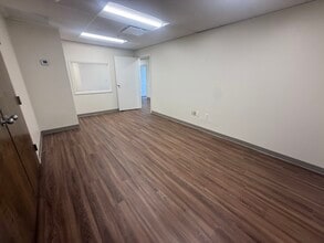 7676 New Hampshire Ave, Takoma Park, MD for lease Building Photo- Image 2 of 10