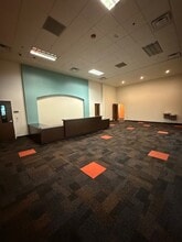 1701-1703 Westchester Dr, High Point, NC for lease Interior Photo- Image 2 of 7