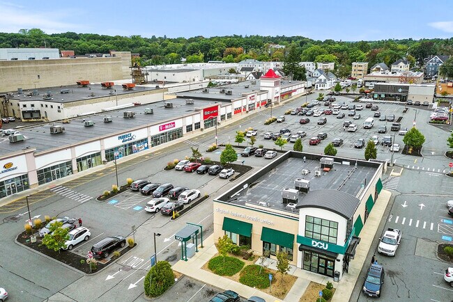 Plus de détails pour 2-6 Broadway, Methuen, MA - Commerce de détail à louer