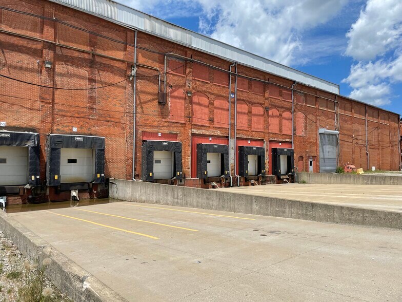 617 W Center St, Marion, OH for lease - Building Photo - Image 2 of 8