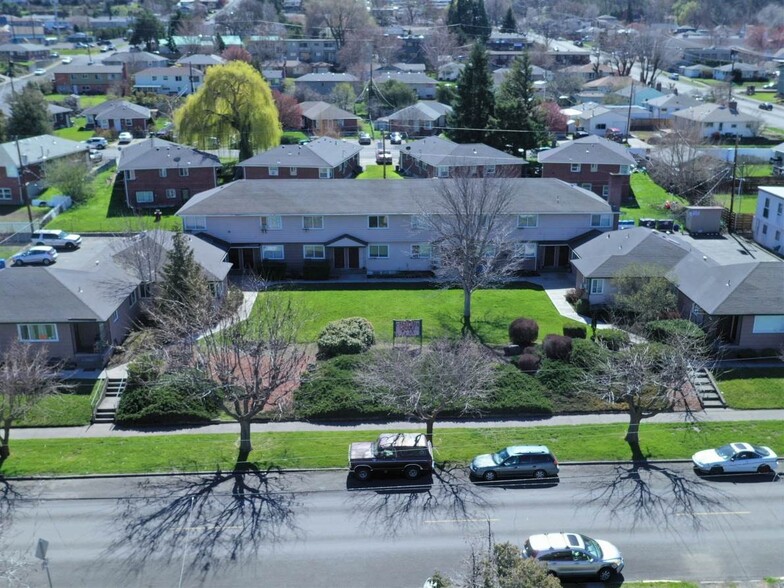 1714 E 9th St, The Dalles, OR for sale - Primary Photo - Image 1 of 1