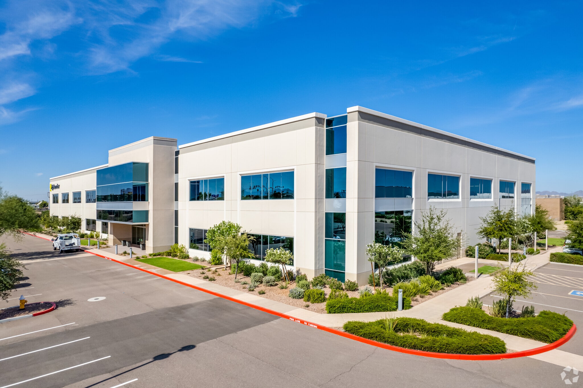 4039 E Raymond St, Phoenix, AZ for lease Primary Photo- Image 1 of 6