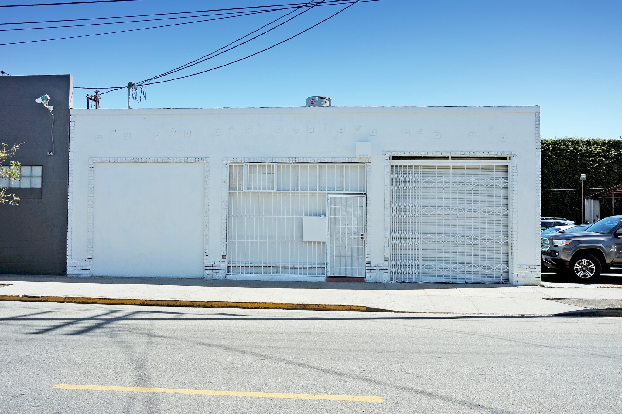 812 S Mateo St, Los Angeles, CA for lease Interior Photo- Image 1 of 3