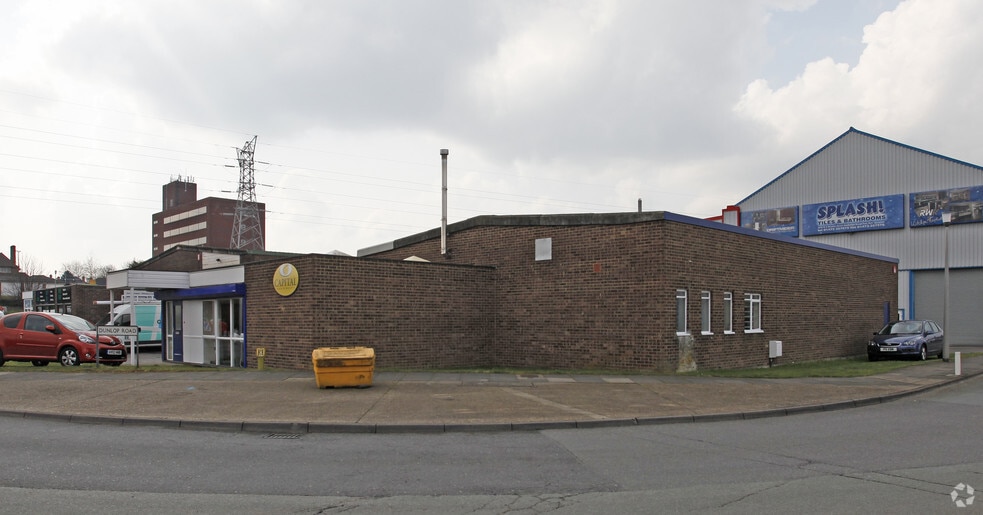 11 Dunlop Rd, Ipswich for lease - Building Photo - Image 2 of 2