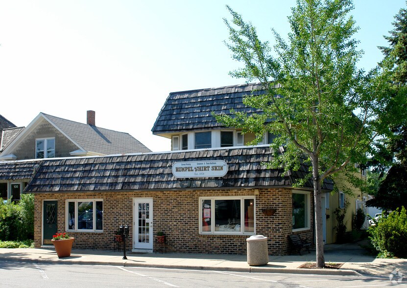 110-112 Willow Ave, Wheaton, IL à vendre - Photo du bâtiment - Image 2 de 24