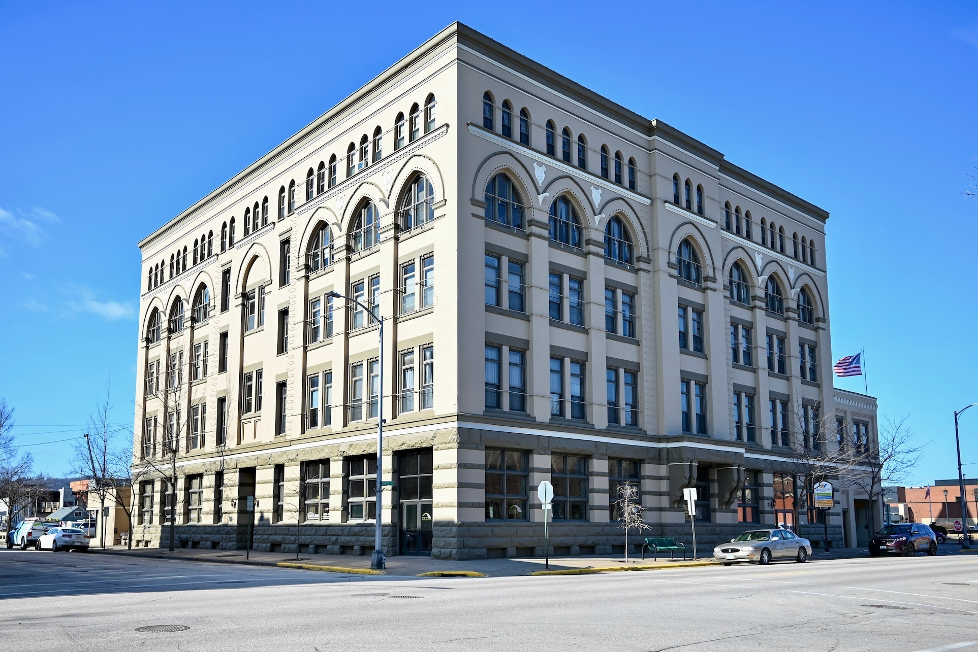 157 W 3rd St, Winona, MN for sale Primary Photo- Image 1 of 24