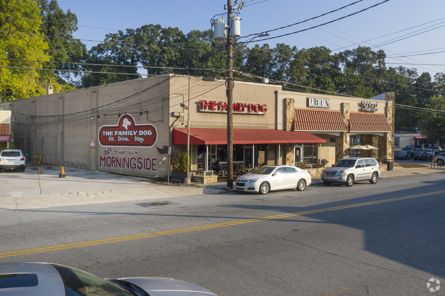 1402 N Highland Ave NE, Atlanta, GA à louer - Photo du bâtiment - Image 3 de 3