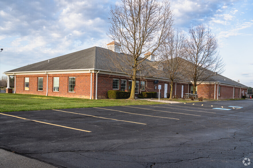 22 Turtle Creek Cir, Swanton, OH for lease - Building Photo - Image 3 of 6