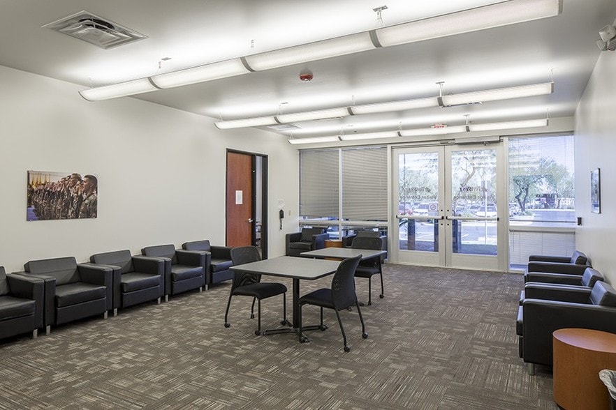 8260 S Hardy Dr, Tempe, AZ for lease - Interior Photo - Image 2 of 8