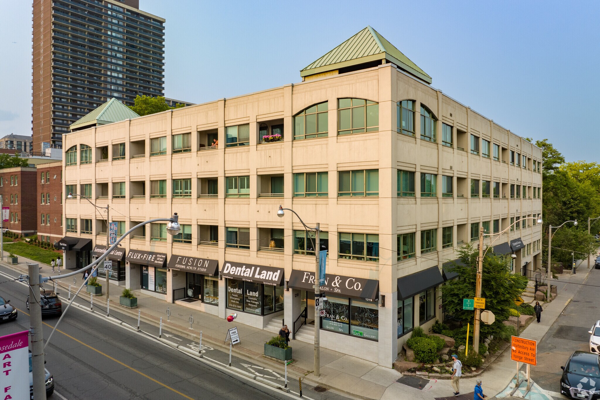 1231 Yonge St, Toronto, ON for sale Primary Photo- Image 1 of 1