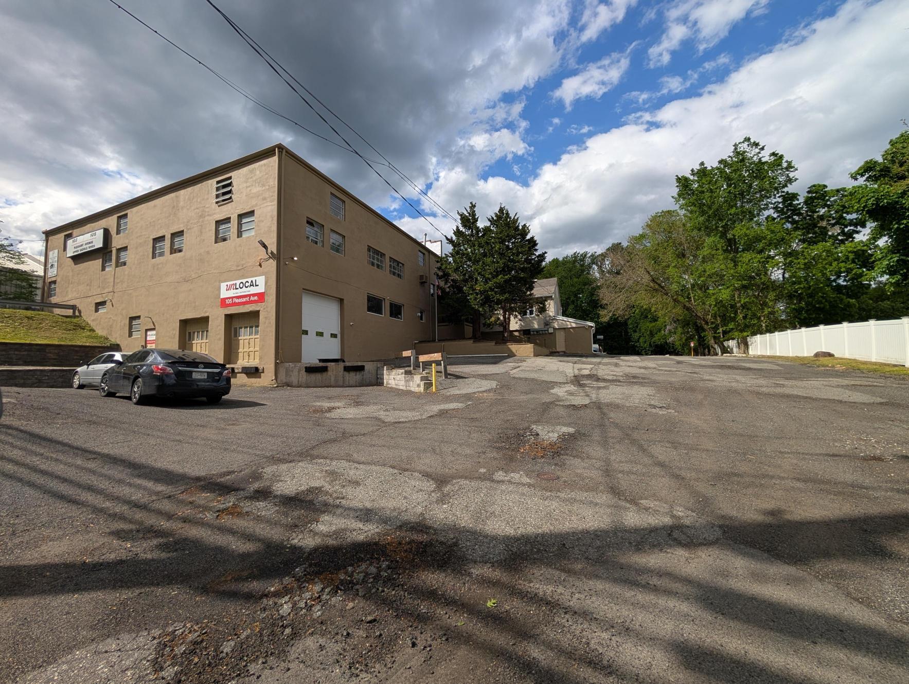103-105 Pleasant Ave, Upper Saddle River, NJ for lease Primary Photo- Image 1 of 3