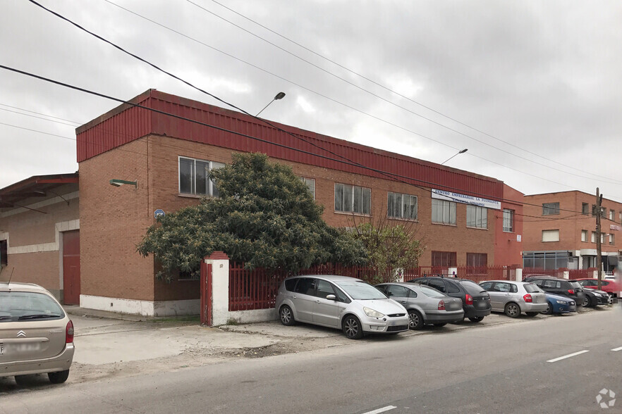 Calle Urano, 21, Móstoles, Madrid for lease - Building Photo - Image 2 of 4