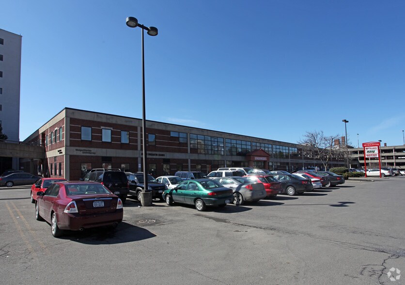 49 Court St, Binghamton, NY à vendre - Photo du bâtiment - Image 1 de 13