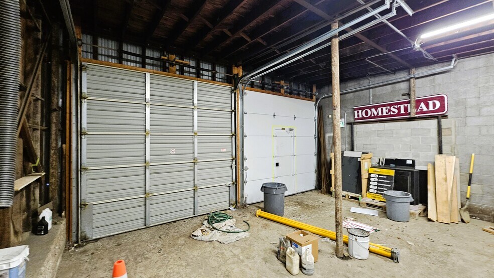 541 Montreal St, Kingston, ON à louer - Photo du bâtiment - Image 2 de 4