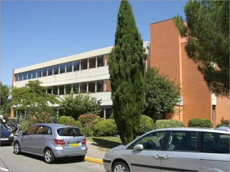 13 Rue André Villet, Toulouse à louer - Photo du bâtiment - Image 3 de 17