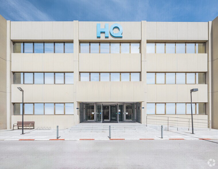 Calle de Gobelas, 35, Madrid, Madrid à louer - Photo du bâtiment - Image 1 de 23