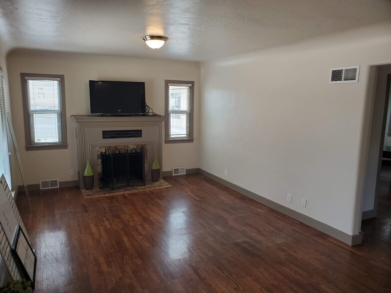 1216 7th St S, Nampa, ID à louer - Photo intérieure - Image 3 de 31