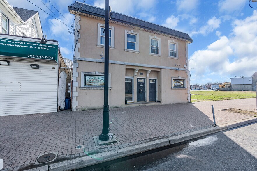 40 Carr Ave, Keansburg, NJ à louer - Photo du bâtiment - Image 3 de 6