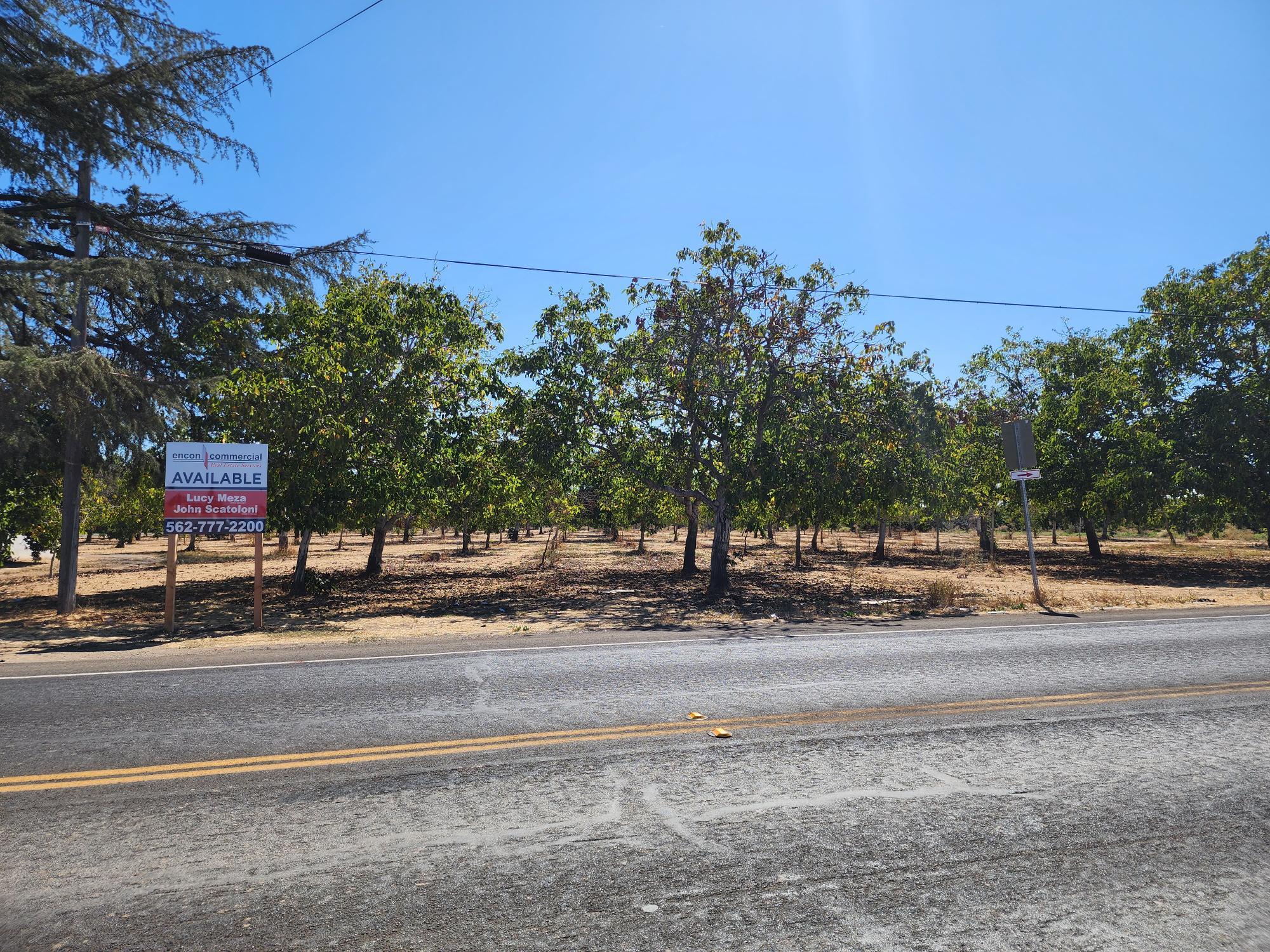 5116 E Main St, Stockton, CA à vendre Photo principale- Image 1 de 2