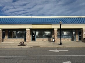 17252 N Village Main Blvd, Lewes, DE for lease Building Photo- Image 1 of 2
