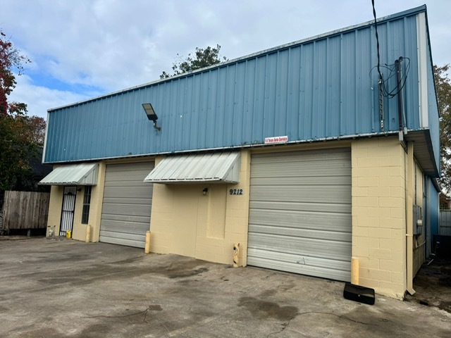 9212 Kingsville St, Houston, TX for lease - Building Photo - Image 1 of 11