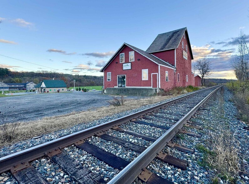 75 Route 123, Westminster, VT à vendre - Photo du bâtiment - Image 3 de 6