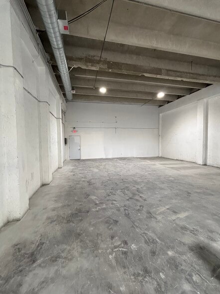 3400 NW 78th Ave, Miami, FL for lease - Building Photo - Image 1 of 11
