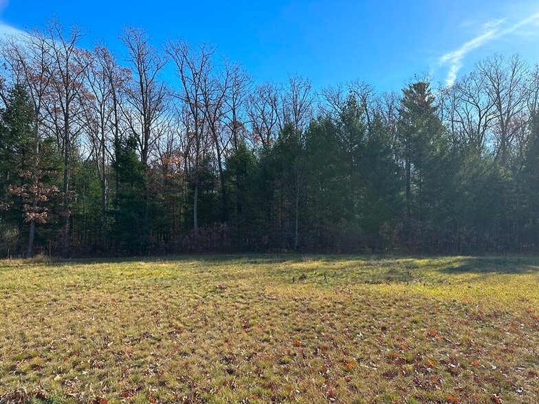 2.04 Acres N Clare Ave, Harrison, MI for sale - Building Photo - Image 2 of 7