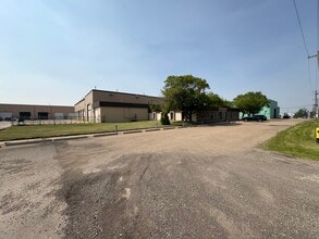 3201 84th Ave NW, Strathcona County, AB for lease Building Photo- Image 1 of 7