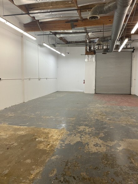 4564 Los Angeles Ave, Simi Valley, CA for lease - Interior Photo - Image 2 of 9