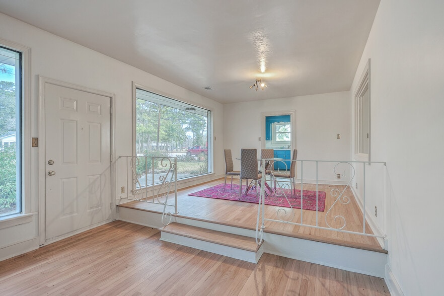 1251 Remount Rd, North Charleston, SC for lease - Building Photo - Image 3 of 30