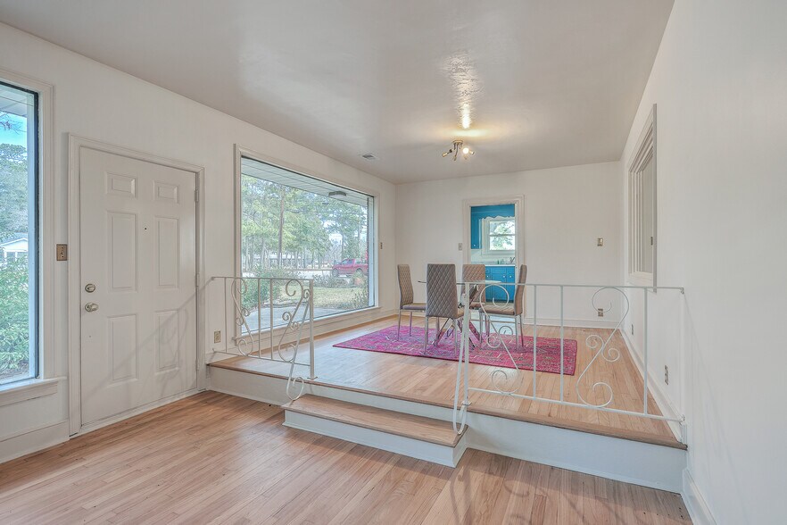 1251 Remount Rd, North Charleston, SC à louer - Photo du bâtiment - Image 3 de 30