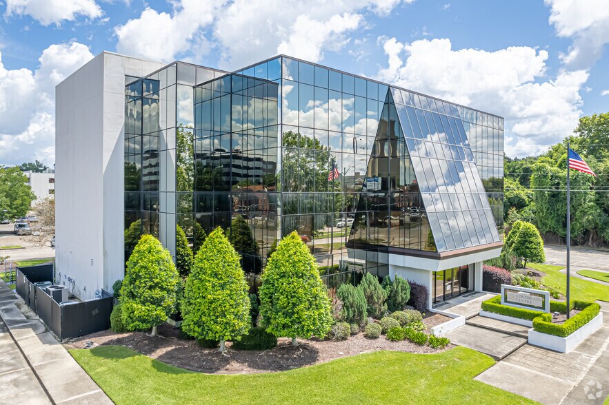 5757 Corporate Blvd, Baton Rouge, LA à louer - Photo du bâtiment - Image 2 de 14