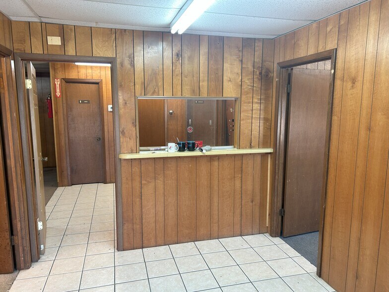 9225 Leopard St, Corpus Christi, TX à vendre - Photo du bâtiment - Image 2 de 7