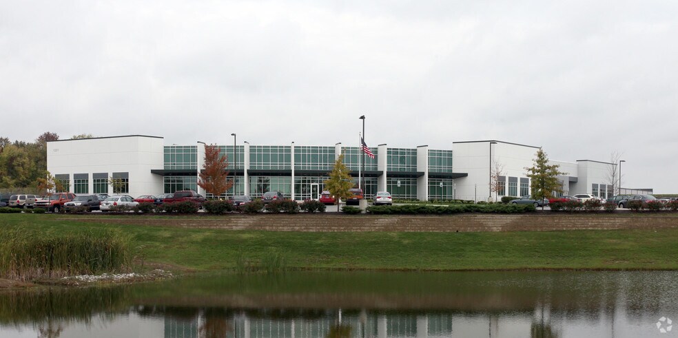 1201 Columbia Rd, Plainfield, IN à louer - Photo du bâtiment - Image 1 de 4