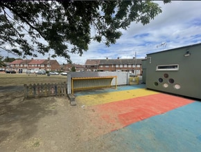 6 Edison Dr, Southall for lease Building Photo- Image 2 of 4