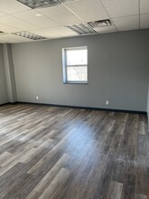 700 Bryden Rd, Columbus, OH for lease Interior Photo- Image 2 of 4