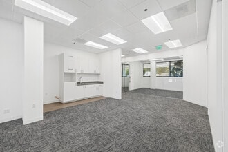 6345 Balboa Blvd, Encino, CA à louer Photo intérieure- Image 2 de 4