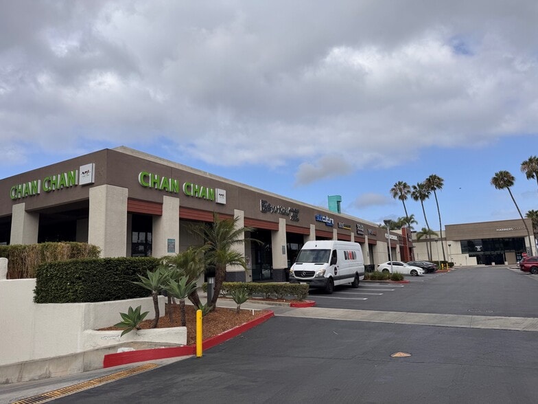 7862 Warner Ave, Huntington Beach, CA for lease - Building Photo - Image 2 of 10