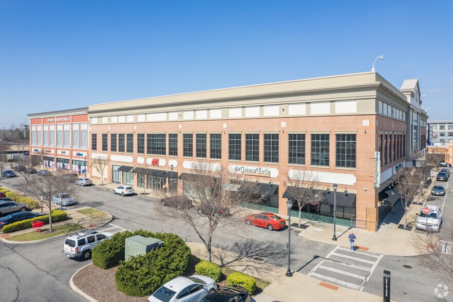 4410 E Claiborne Sq, Hampton, VA à louer - Photo du bâtiment - Image 3 de 10