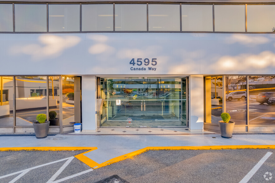 4595 Canada Way, Burnaby, BC for lease - Building Photo - Image 3 of 7