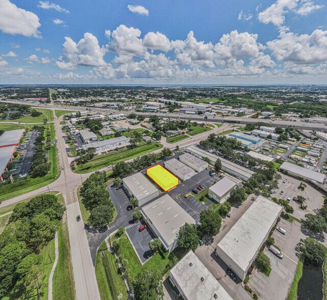 6186 N 126th Ave, Largo, FL for lease - Building Photo - Image 2 of 27