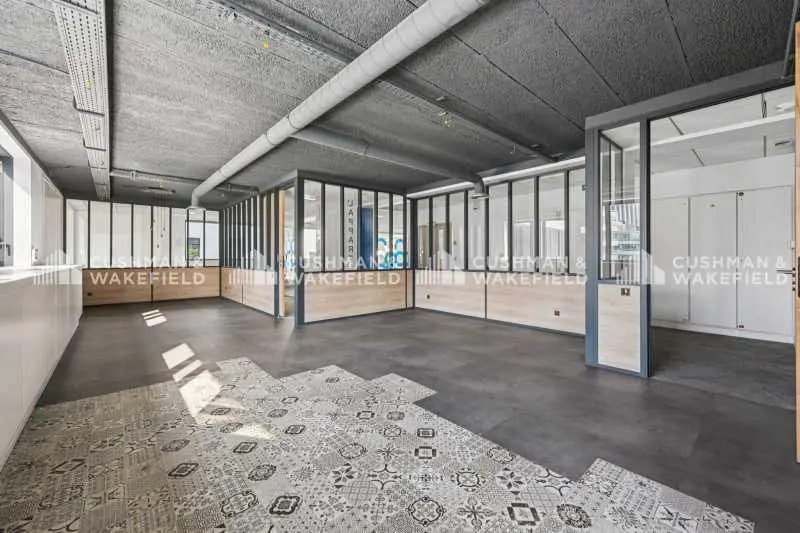 101-109 Rue Jean Jaurès, Levallois-Perret for lease Interior Photo- Image 1 of 2