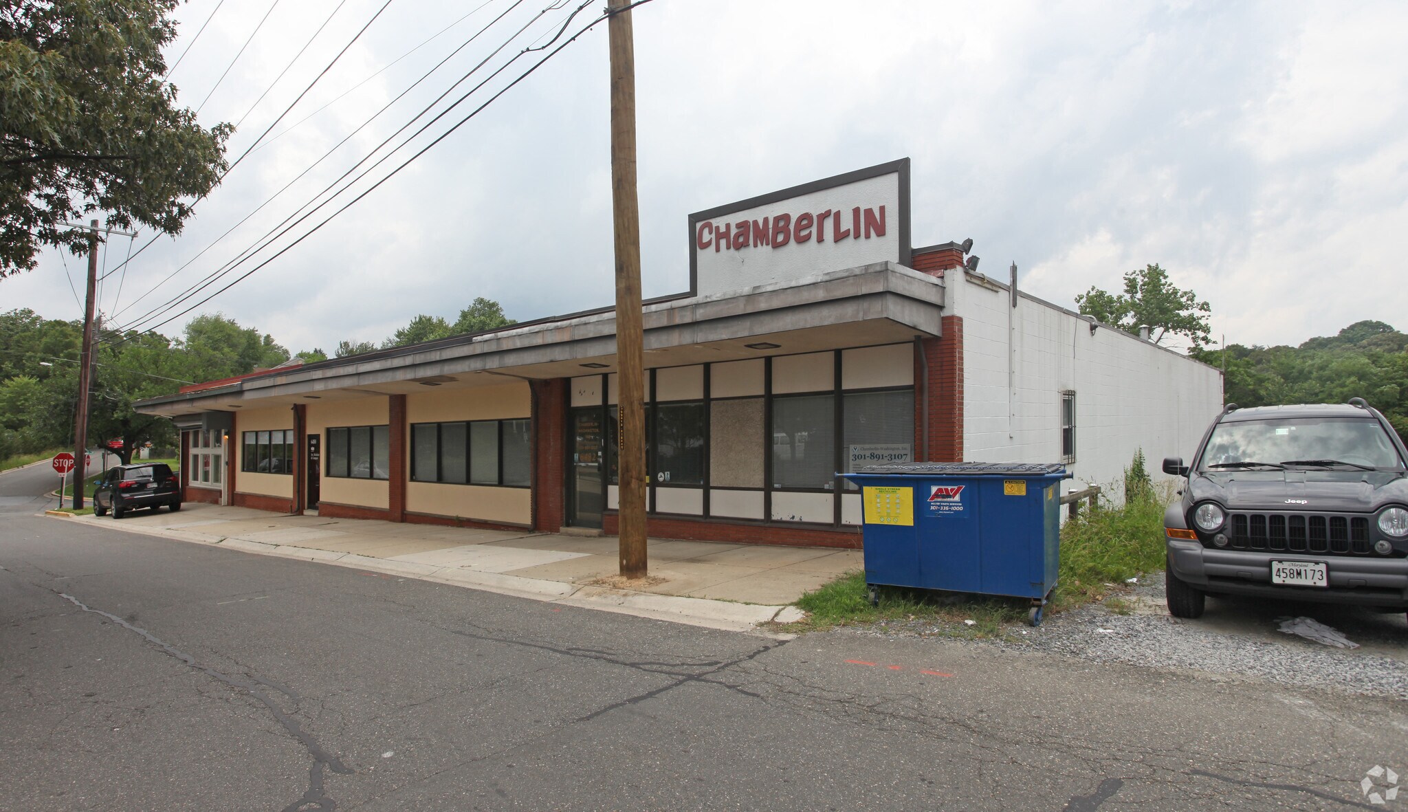 6476-6492 Sligo Mill Rd, Takoma Park, MD à louer Photo principale- Image 1 de 4