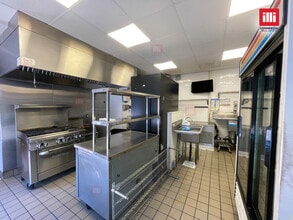 7507-7533 W Sunset Blvd, Los Angeles, CA for lease Interior Photo- Image 2 of 7