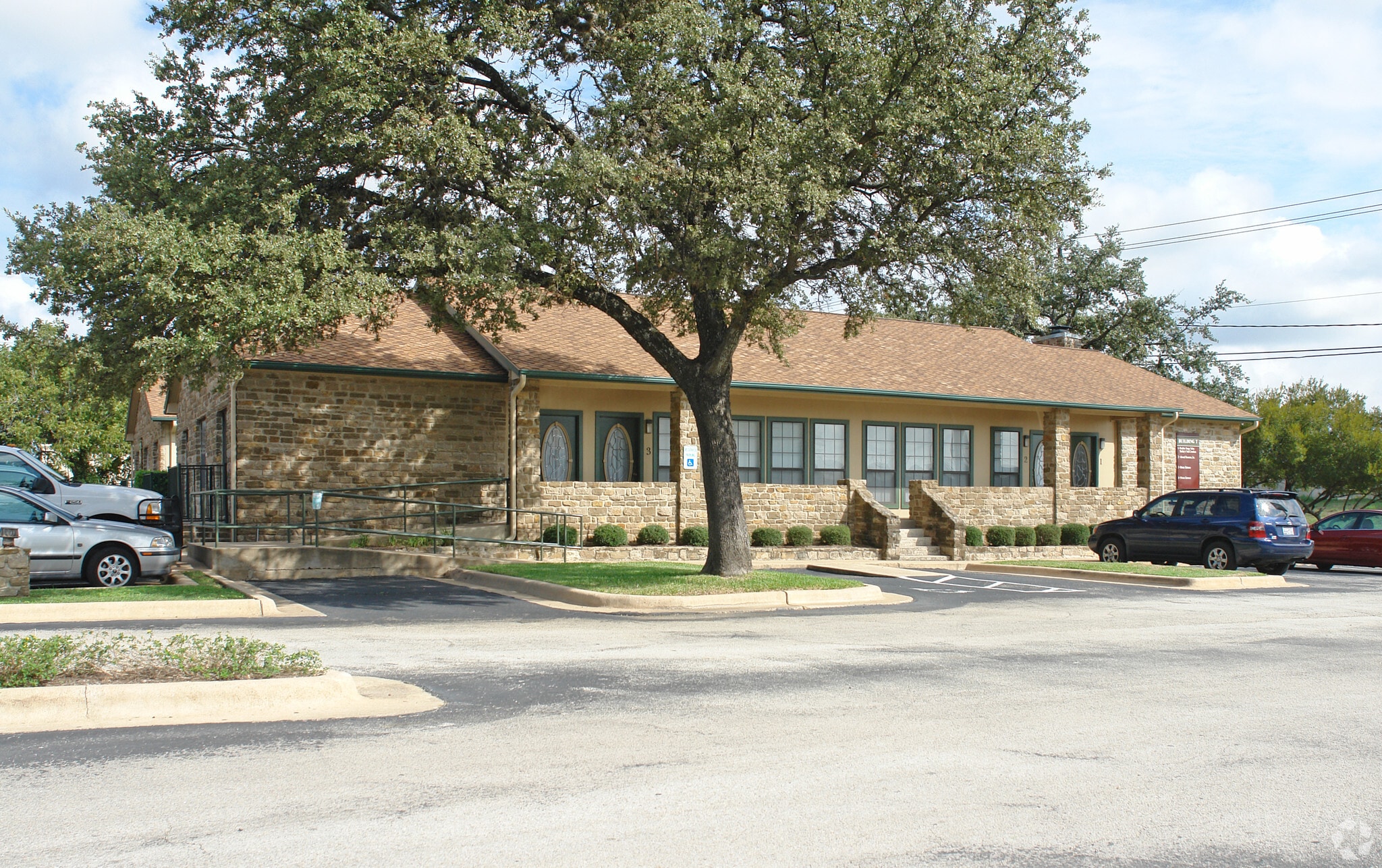 13740 Research Blvd, Austin, TX for lease Primary Photo- Image 1 of 16