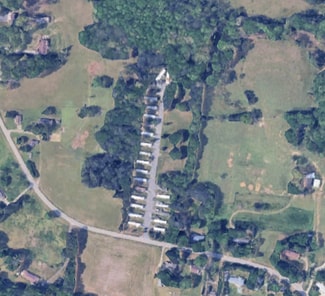 Plus de détails pour 708 Frye Bridge Rd, Clemmons, NC - Multi-résidentiel à vendre