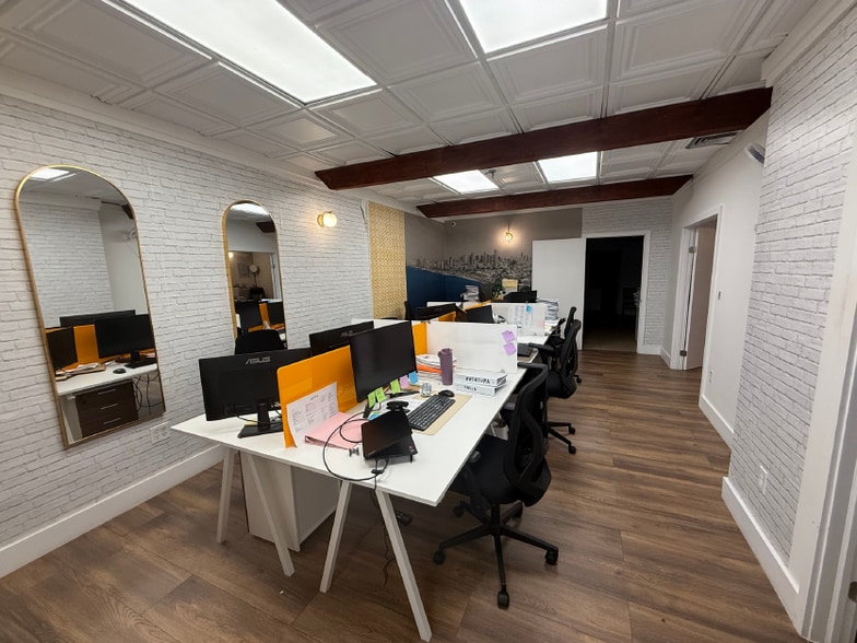 2895 Collins Ave, Miami Beach, FL for lease - Building Photo - Image 2 of 2