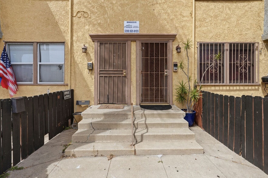580 W 22nd St, San Pedro, CA à vendre - Photo du bâtiment - Image 3 de 15